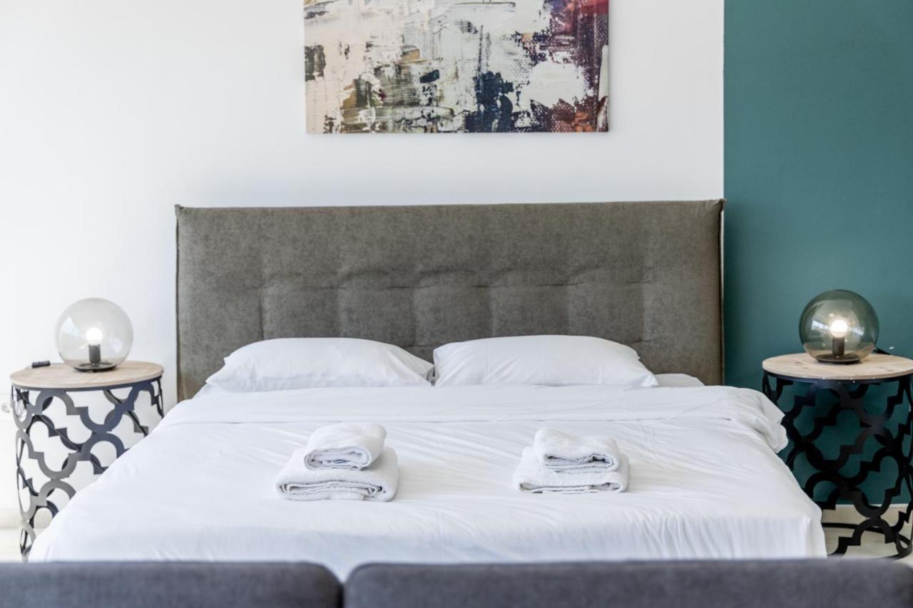 Hip And Fun Apt B Athen Eksteriør bilde