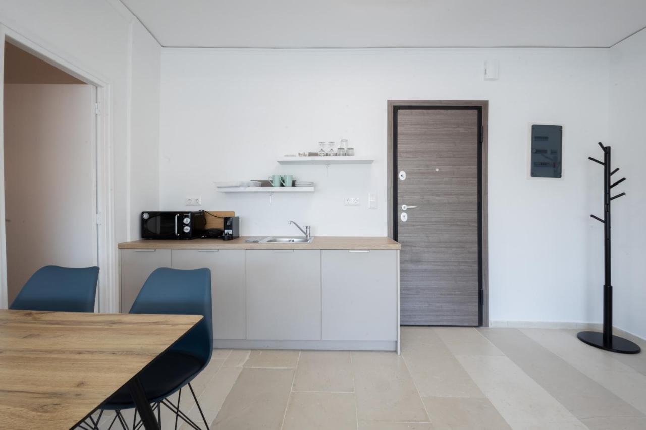 Hip And Fun Apt B Athen Eksteriør bilde