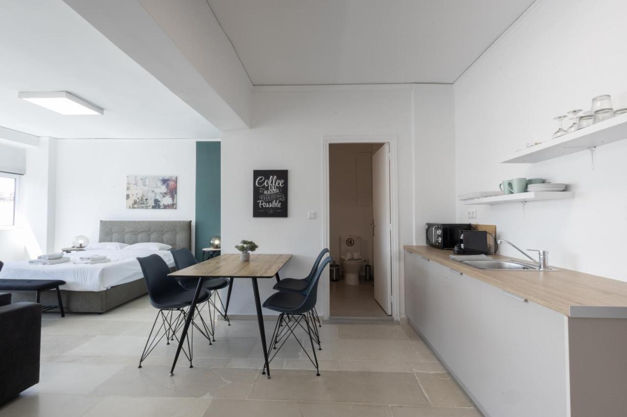 Hip And Fun Apt B Athen Eksteriør bilde
