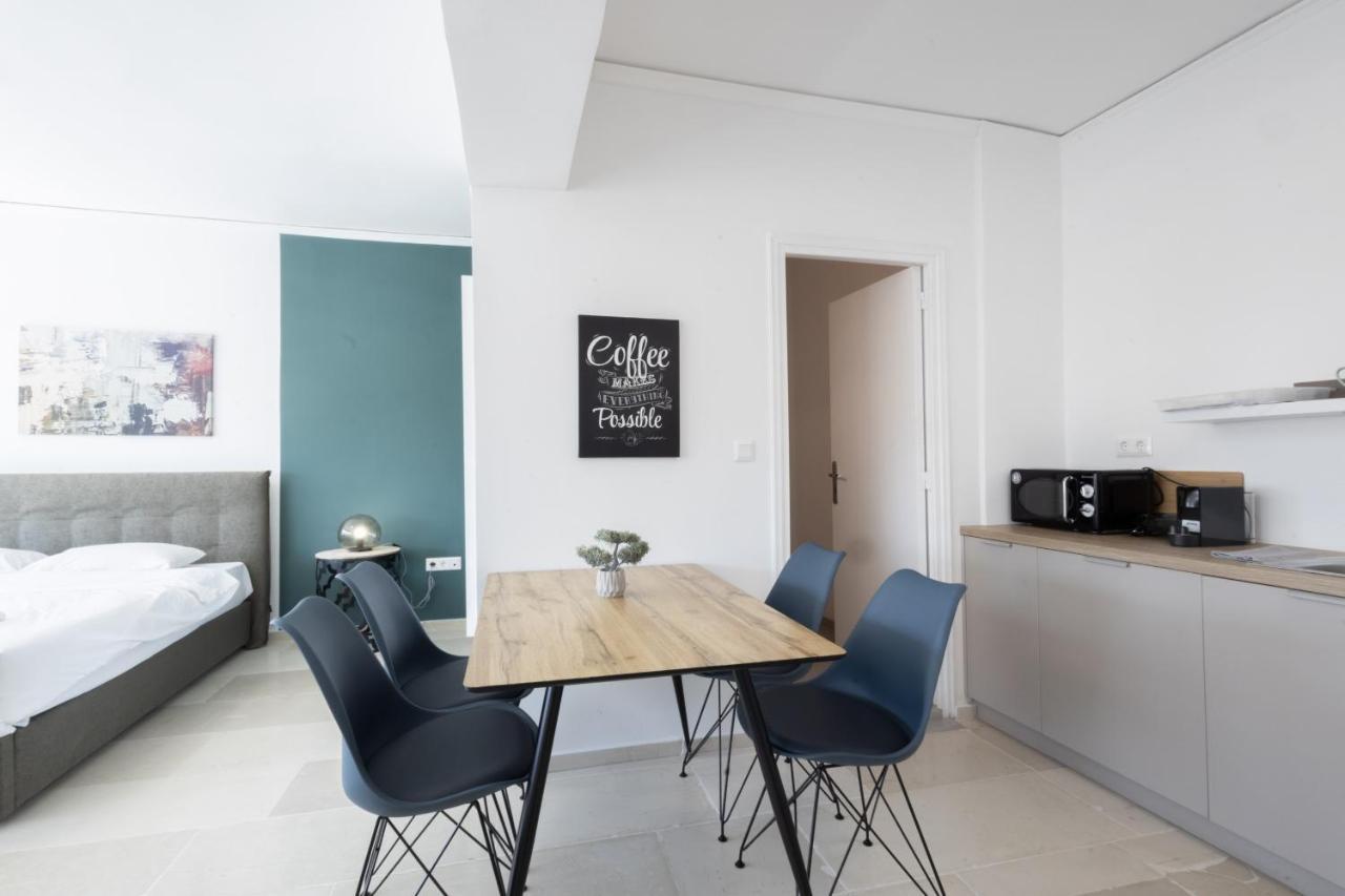 Hip And Fun Apt B Athen Eksteriør bilde