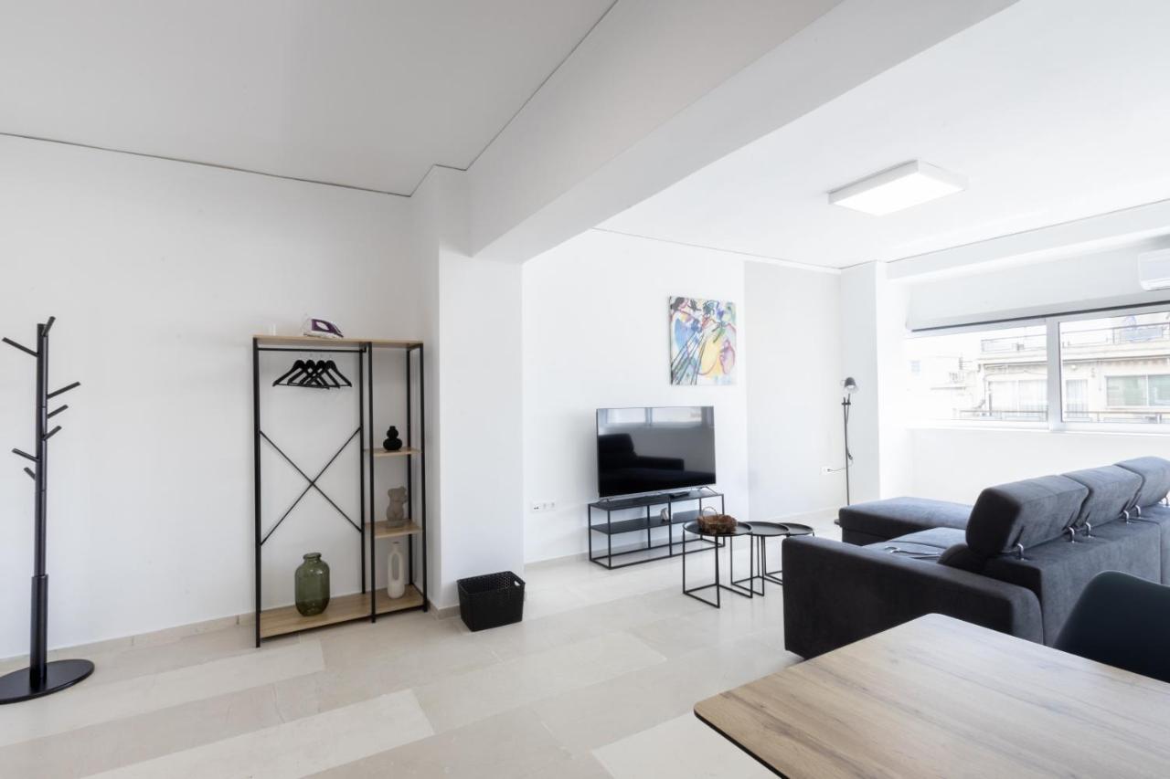 Hip And Fun Apt B Athen Eksteriør bilde
